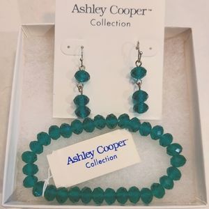 NWT Teal Beaded Earring and Bracelet Set